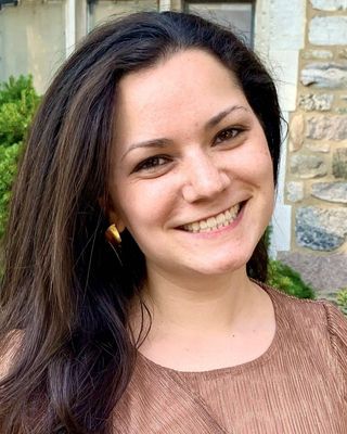 Photo of Shoshana Leshaw, Art Therapist, MA, MT-BC, LCAT