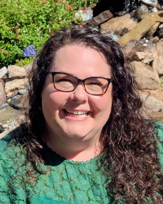 Photo of Rachel Simpfenderfer, Marriage & Family Therapist, LMFT