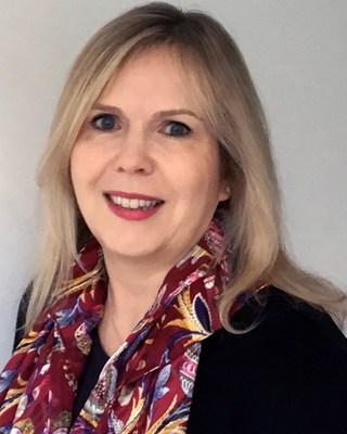 Photo of Esther Balmer, Psychotherapist in Bromley, England