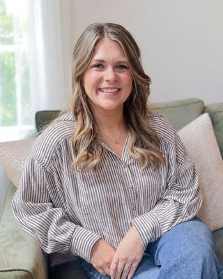 Photo of Lindsay Dodgen, Licensed Professional Counselor, LPC, MA