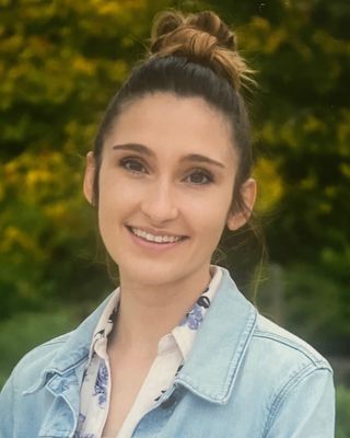 Photo of Nicole Caples, Pre-Licensed Professional