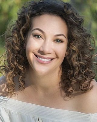 Photo of Allison Duquette, Licensed Clinical Professional Counselor, MS, LPC, LPCC, CCTP