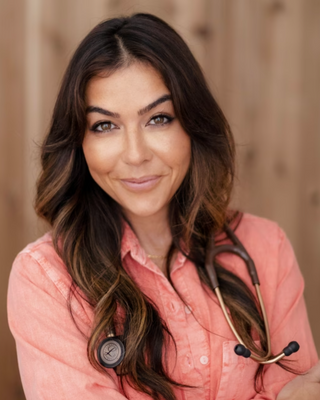 Photo of Lauren Prasek, Psychiatric Nurse Practitioner, PMHNP