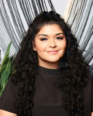 Photo of Angelica Limon, Marriage & Family Therapist, LMFT