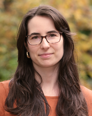 Photo of Freya van Oosten, Counsellor, MA, AMHSW