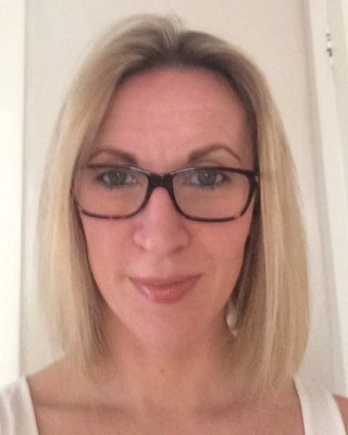 Photo of Victoria McGuinness, DCounsPsych, Psychotherapist in Kings Langley