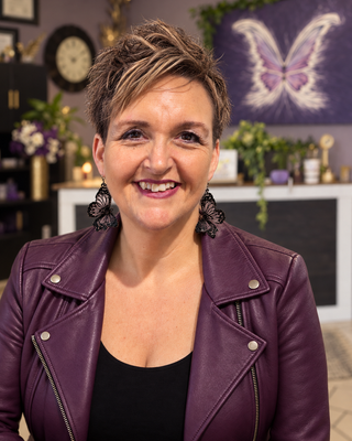 Photo of Cassandra Elledge, Licensed Professional Counselor, LPC, CHT, EMDR-T, KAP