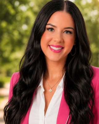 Photo of Alexandra Pustka - Elevate & Embrace, PLLC, Clinical Social Work/Therapist, LCSW, MBA