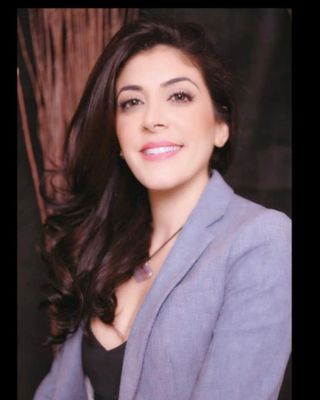 Photo of Dr. Anna Heta Tehranzadeh, Marriage & Family Therapist, LMFT, PhD