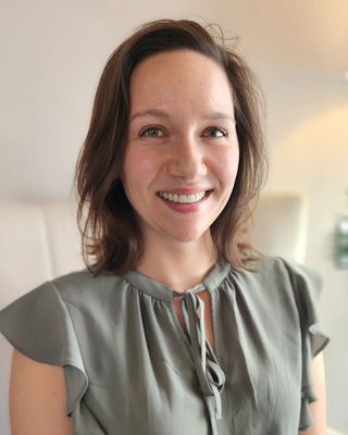 Photo of Stephanie M Van Beek, Pre-Licensed Professional