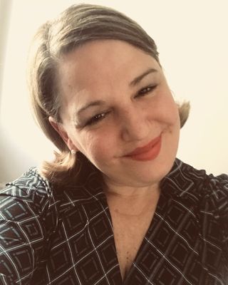 Photo of Melanie Hettinger, Clinical Social Work/Therapist, MSSW, LCSW