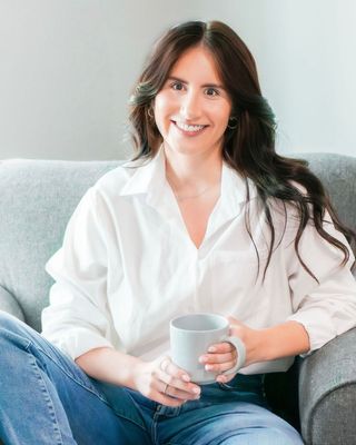 Photo of Kaitlyn Huskic, Registered Psychotherapist (Qualifying), BA Psy, MA, RP