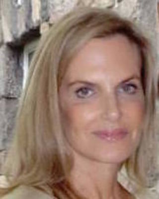 Photo of Holly Corroon Robinson, Licensed Professional Counselor in Greenwich, CT