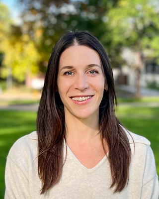 Photo of Becca Ickowicz, Pre-Licensed Professional