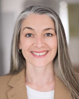 Photo of Samantha McNicholas, Counsellor, MBACP