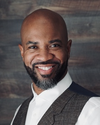 Photo of Dereck Dean, Clinical Social Work/Therapist