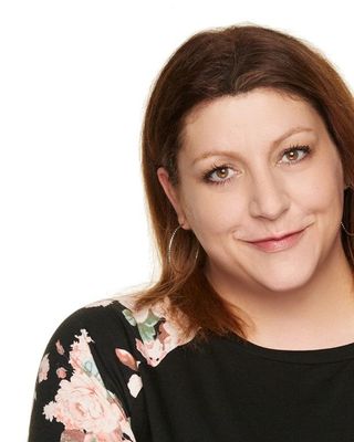 Photo of Timena Osborne, Clinical Social Work/Therapist, MSW, RSW