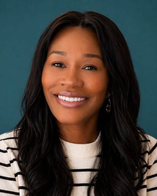 Photo of Ifeatu (Iffy) Nwankwo - Hartwell Counselling Therapy Group, Registered Psychotherapist