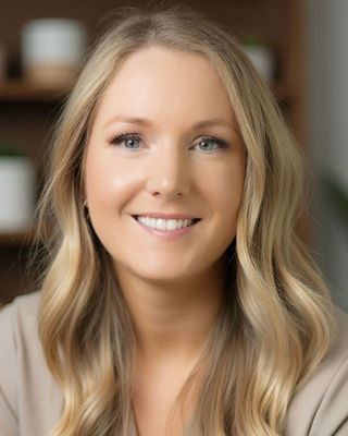 Photo of Holly Sexton - Holly Busi Certified Nurse Psychotherapist, Psychiatric Nurse, BScN, RN, CPMHN, CNP