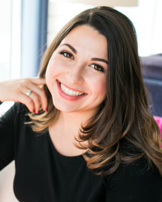 Photo of Christina Simonetti, Registered Psychotherapist in L4L, ON