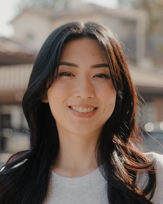 Photo of Kendall Pham, Marriage & Family Therapist, LMFT