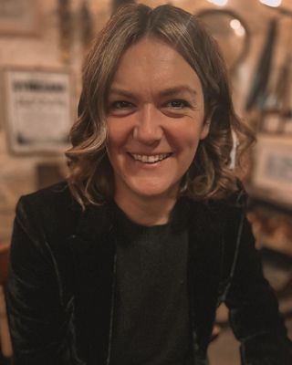 Photo of Georgie McBrierty, Psychotherapist in London, England