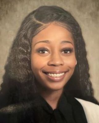 Photo of Alana Davis, LMSW