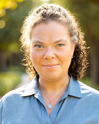 Photo of Julie Yankowsky, Psychiatric Nurse Practitioner, MSN, PMHNP