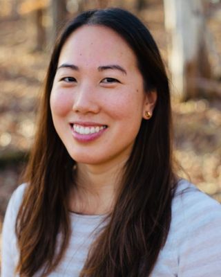 Photo of Doris Ng Robertson, Clinical Social Work/Therapist, LCSW, MPH