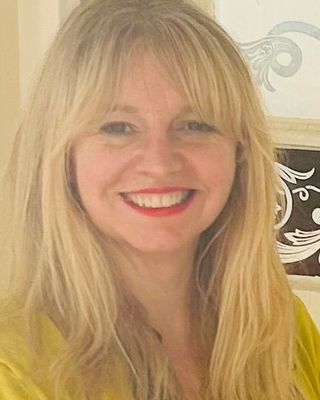 Photo of Nova Eifert, Psychotherapist, MSc, MBACP
