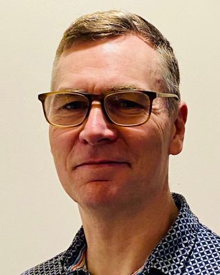 Photo of Dr. Matthew Cott, Psychologist, DCounsPsych, CPsychol