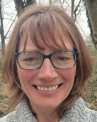 Photo of Caroline Hukins, Counsellor, MBACP Accred