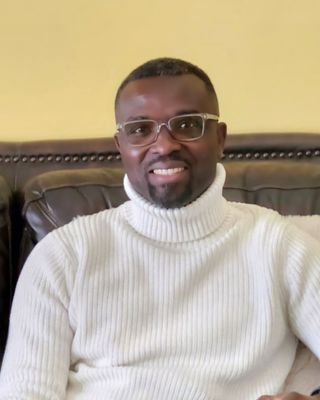 Photo of Harris Sumo, Clinical Social Work/Therapist, MSW, LICSW