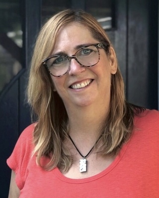 Photo of Jenn May Nelson, BSc, BA, MA, RP, Registered Psychotherapist