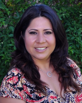 Photo of Hilda Elizabeth Henriquez, Marriage & Family Therapist in La Mirada, CA