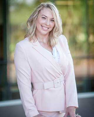 Photo of Kelsey Burr, Psychiatric Nurse Practitioner, DNP, PMHNP