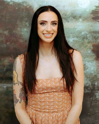 Photo of Marie Mushro, Clinical Social Work/Therapist, LLMSW