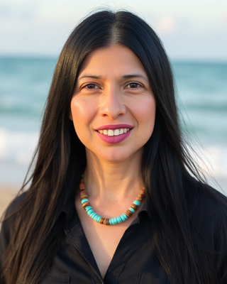 Photo of Silvia Nasheili Gonzalez, Marriage & Family Therapist, LMFT