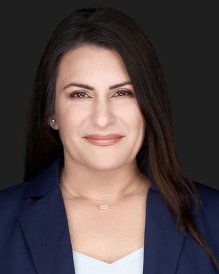 Photo of Robyn L Giordano, Clinical Social Work/Therapist, LCSW, CCS