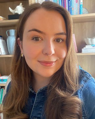 Photo of Hannah Mitchell - Hannah Mitchell | ADHD, Autism & Trauma Therapist, Psychotherapist, MA, MNCPS Acc.