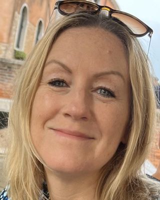 Photo of Louise Palmer, Psychotherapist, MBACP
