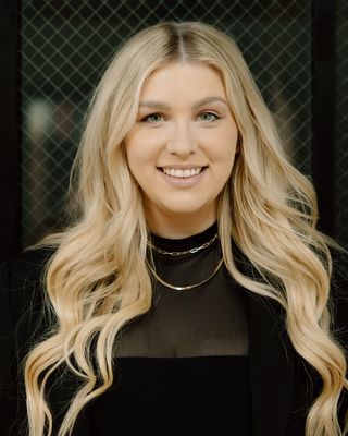 Photo of Kelsey Manzi, Counselor, MA, LCPC