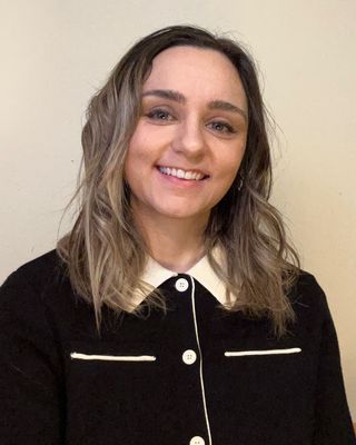 Photo of Alyssia Generali, Registered Psychotherapist (Qualifying), MACP, BaSc, AMDH