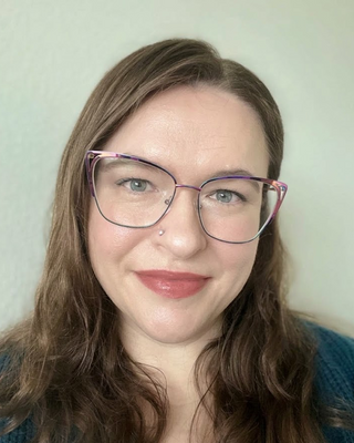 Photo of Nikki Vigneau, Clinical Social Work/Therapist, LCSW