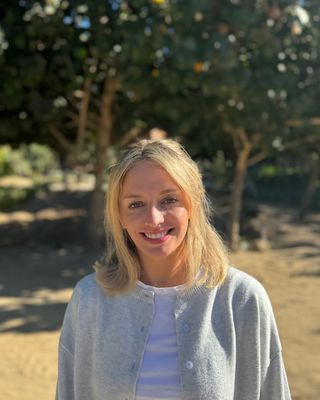 Photo of Isabelle Lofrese, Marriage & Family Therapist Associate, APCC, AMFT