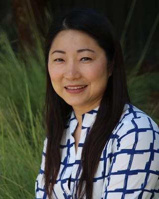 Photo of Fennie Zheng, Marriage & Family Therapist in San Carlos, CA