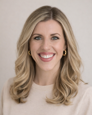 Photo of Amy Enis, Psychiatric Nurse Practitioner, PMHNP