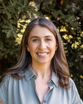 Photo of Rachael Silard, Associate Professional Clincal Counselor, APCC, AMFT