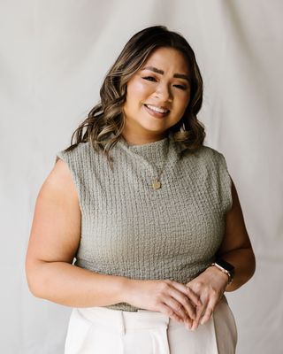 Photo of Valerie Uy, Marriage & Family Therapist, MA, LMFT