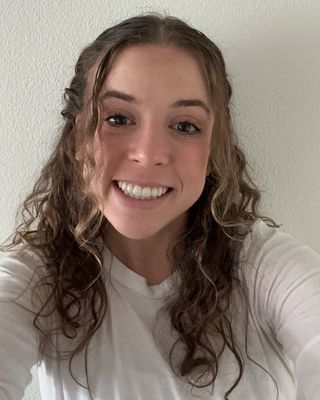 Photo of Lauren Schultz, Pre-Licensed Professional, CSI, LMSW